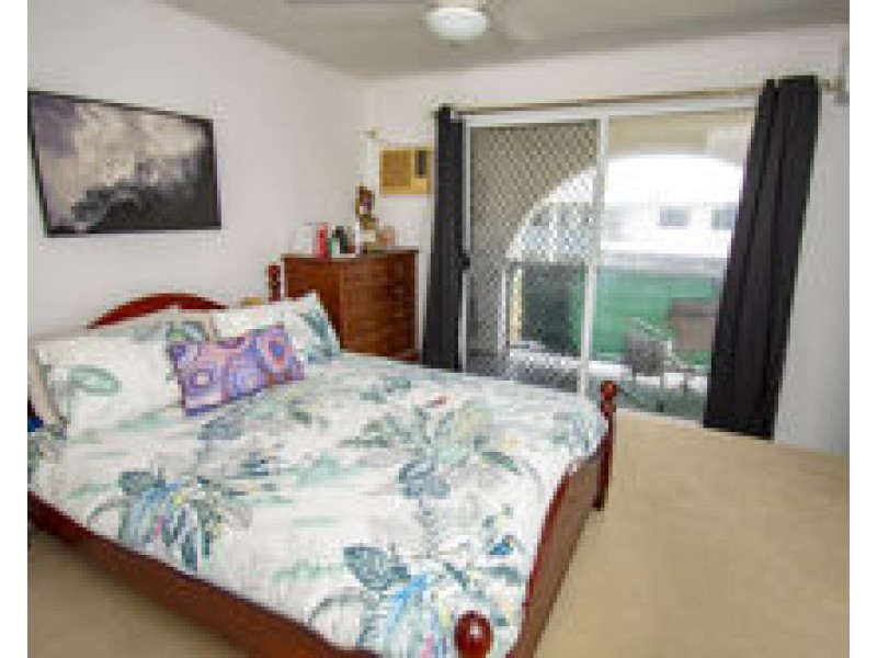 3/48 Pacific Esplanade, Slade Point QLD 4740