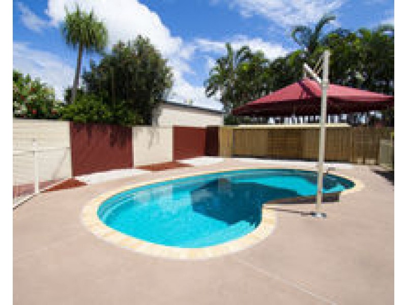 19 Denham Cescent, Rural View QLD 4740