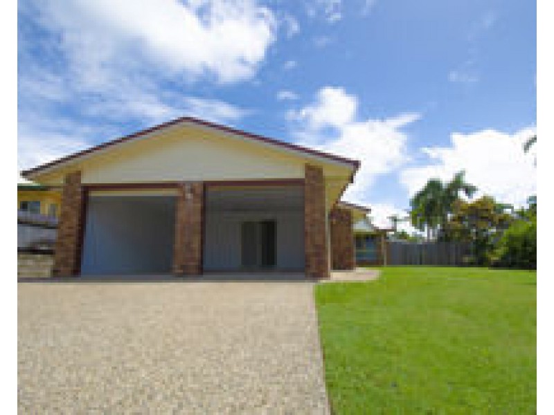 19 Denham Cescent, Rural View QLD 4740