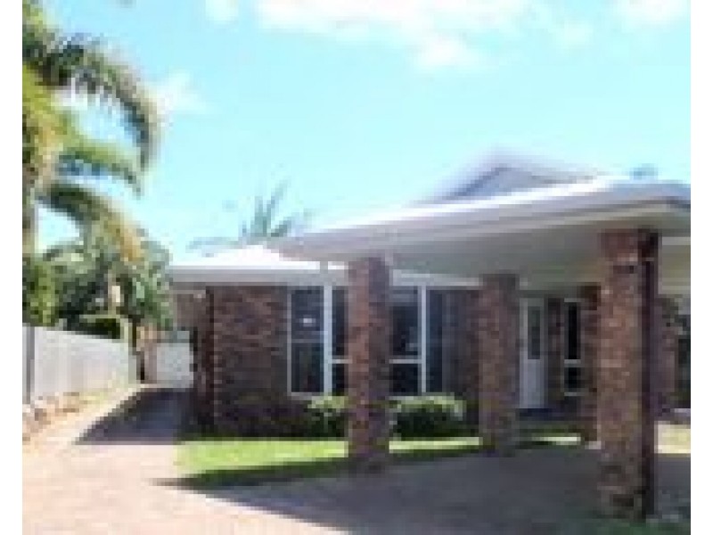 23 Theodore Crescent, Rural View QLD 4740