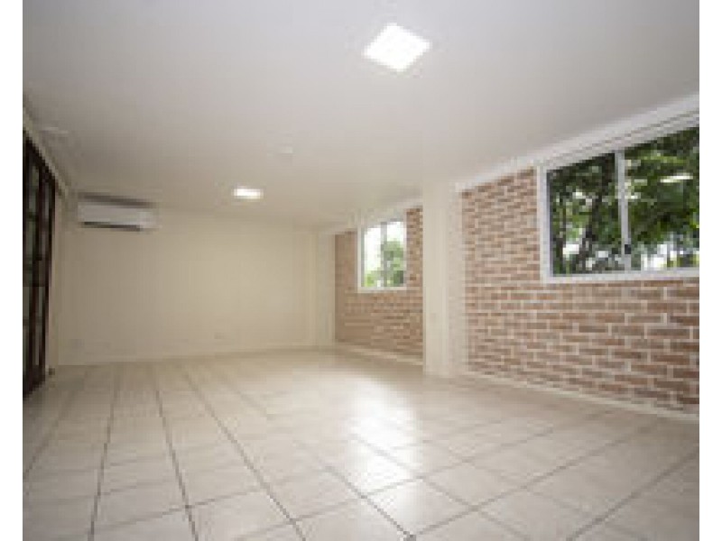 32 Peak Downs Highway, Walkerston QLD 4751