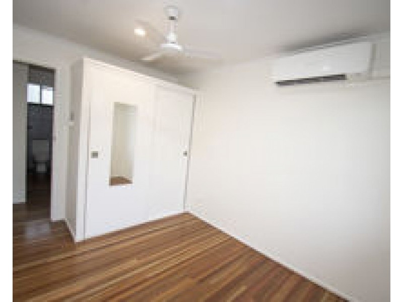 32 Peak Downs Highway, Walkerston QLD 4751