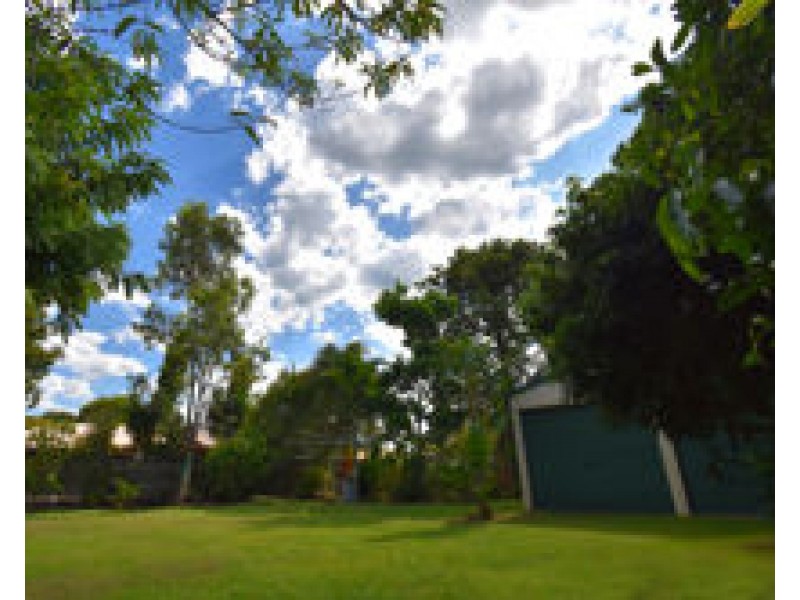 32 Peak Downs Highway, Walkerston QLD 4751