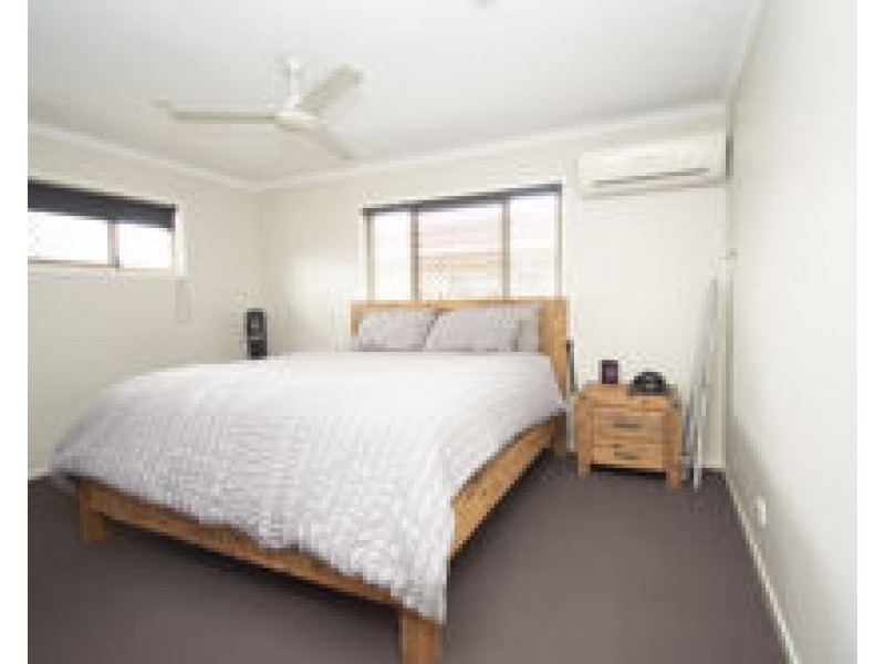 17 Edinburgh Place, Beaconsfield QLD 4740