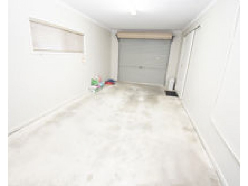 17 Edinburgh Place, Beaconsfield QLD 4740