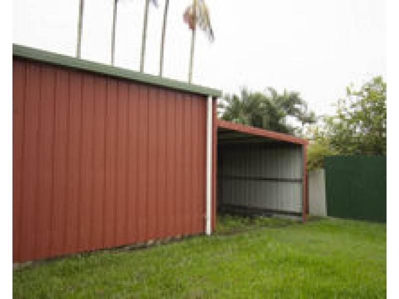 17 Edinburgh Place, Beaconsfield QLD 4740