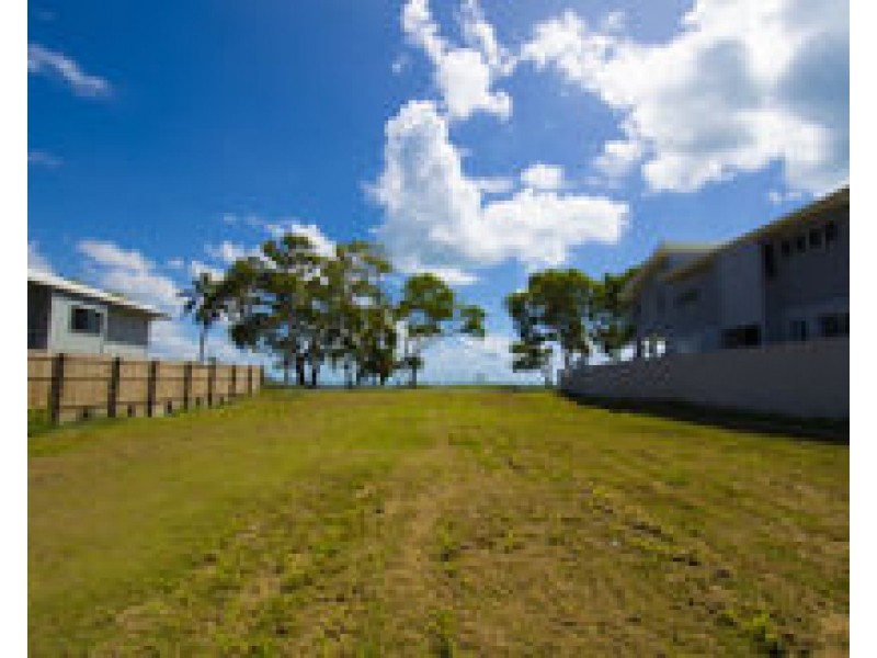 41 Slade Esplanade, Slade Point QLD 4740