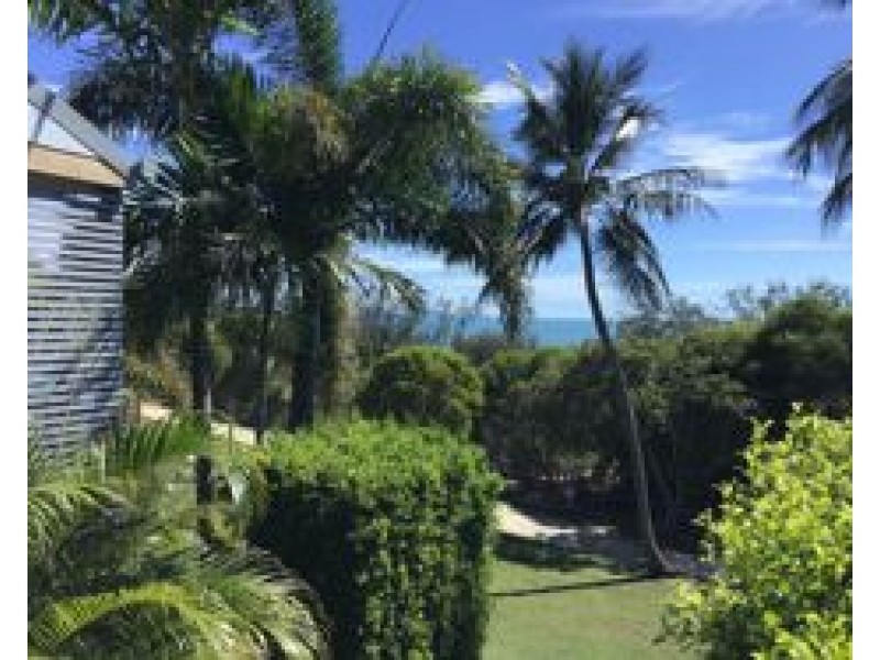 8/9 Homestead Bay Avenue, Bucasia QLD 4750