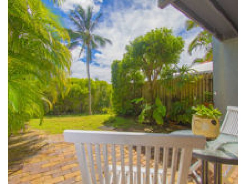 8/9 Homestead Bay Avenue, Bucasia QLD 4750