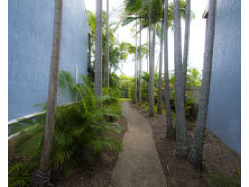8/9 Homestead Bay Avenue, Bucasia QLD 4750
