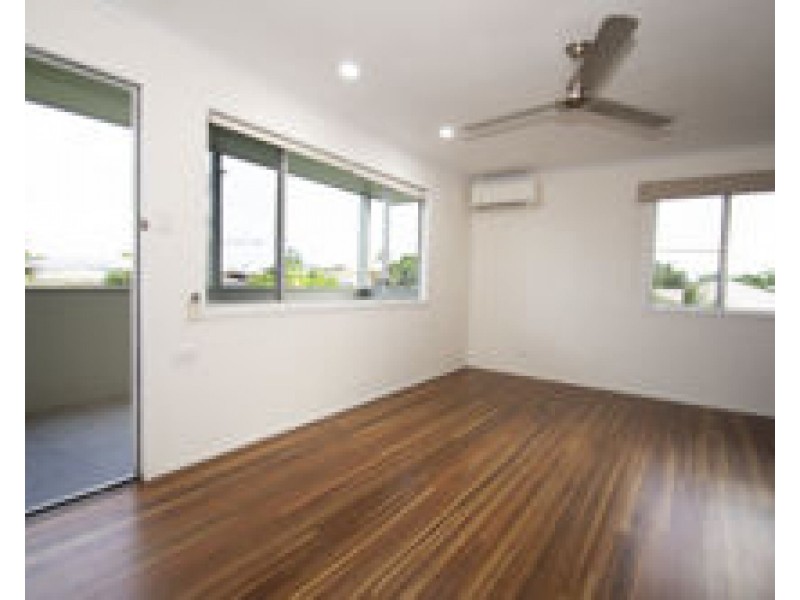 32 Peak Downs Highway, Walkerston QLD 4751