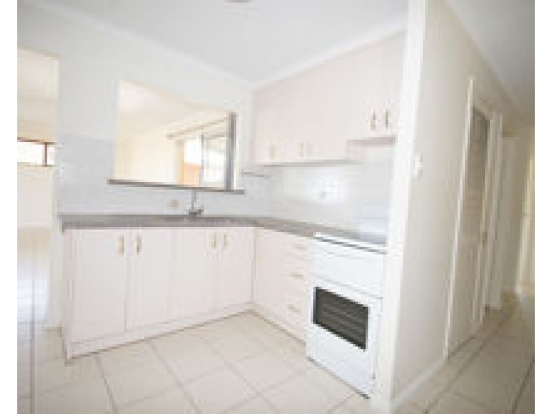 49 Marlborough St, Ooralea QLD 4740