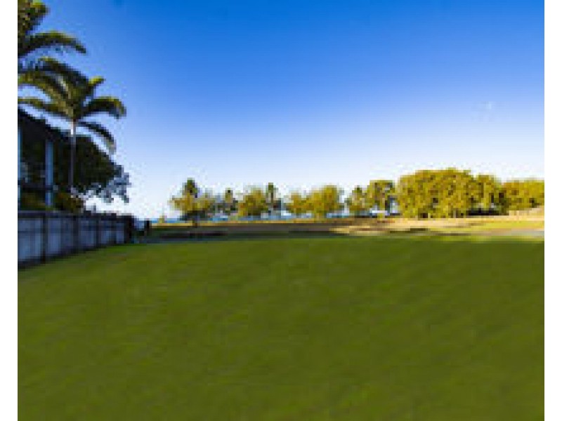 12 4 Bourke Street, Blacks Beach QLD 4740