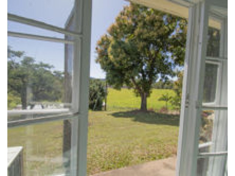 142 Argents Road, Mount Charlton QLD 4741
