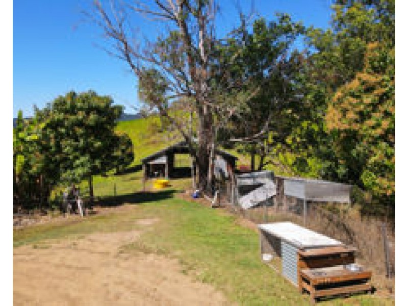 142 Argents Road, Mount Charlton QLD 4741