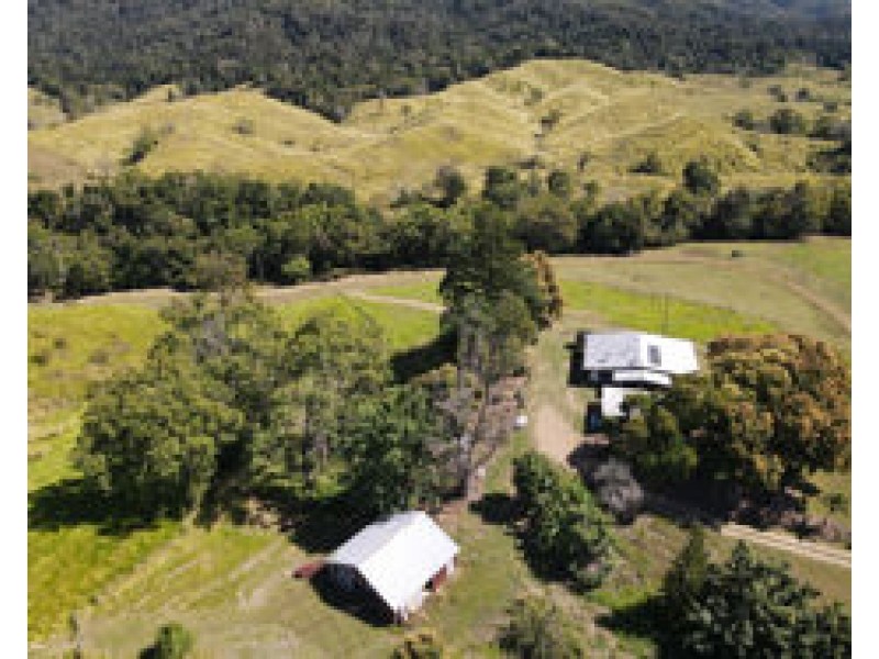 142 Argents Road, Mount Charlton QLD 4741