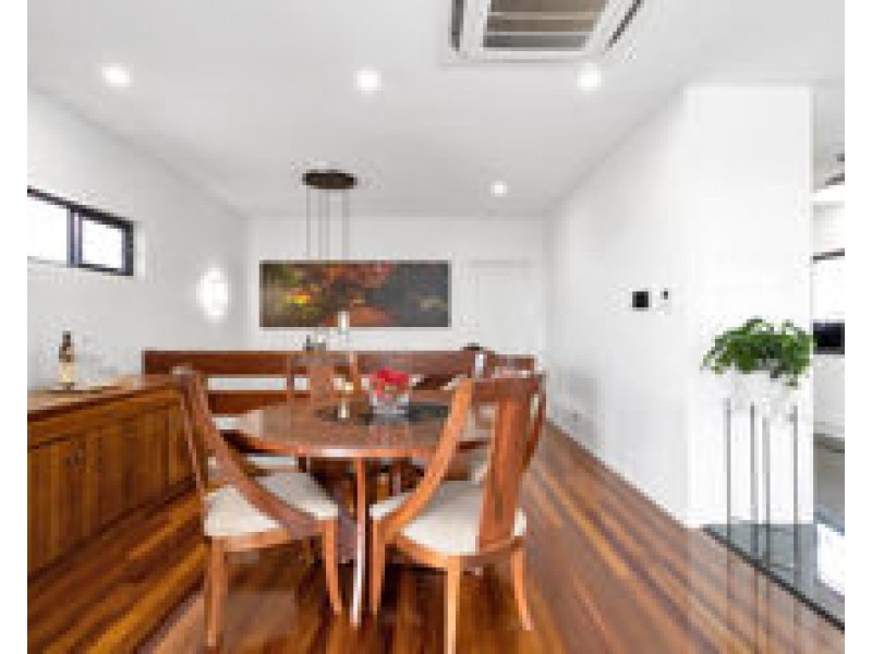 4 Rainbow Crescent, Blacks Beach QLD 4740