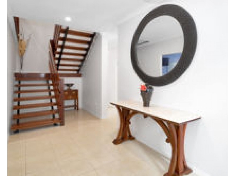 4 Rainbow Crescent, Blacks Beach QLD 4740