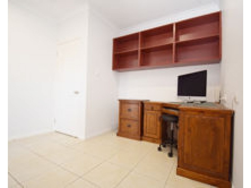 4 Rainbow Crescent, Blacks Beach QLD 4740