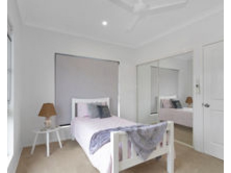 4 Rainbow Crescent, Blacks Beach QLD 4740