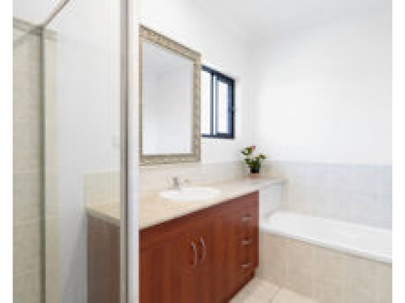 4 Rainbow Crescent, Blacks Beach QLD 4740