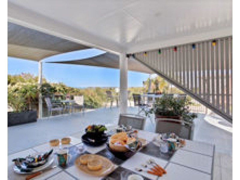 4 Rainbow Crescent, Blacks Beach QLD 4740