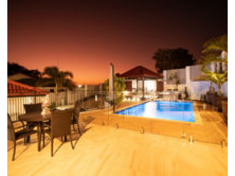 4 Rainbow Crescent, Blacks Beach QLD 4740