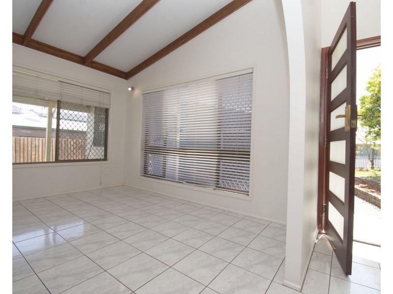 14 Shiral Drive, Beaconsfield QLD 4740
