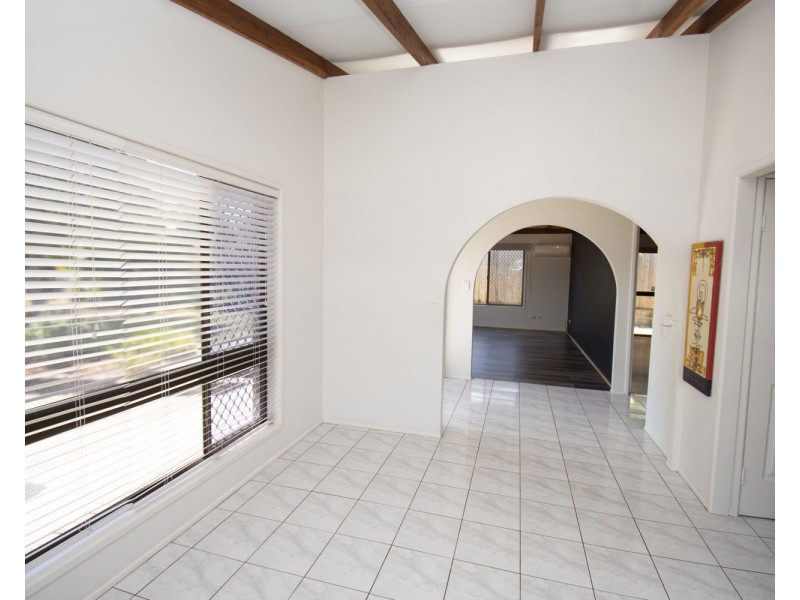 14 Shiral Drive, Beaconsfield QLD 4740