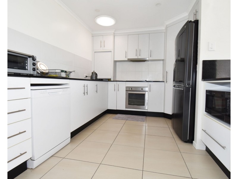 75 Bradman Drive, Glenella QLD 4740