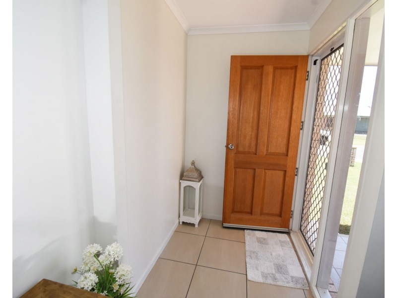 75 Bradman Drive, Glenella QLD 4740