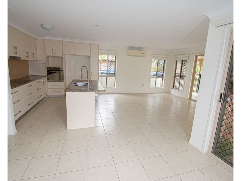 23 Crestview Crescent, Bucasia QLD 4750