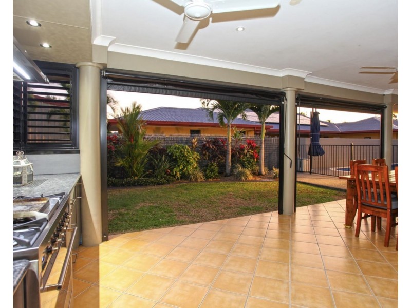 10 Gingham Street, Glenella QLD 4740