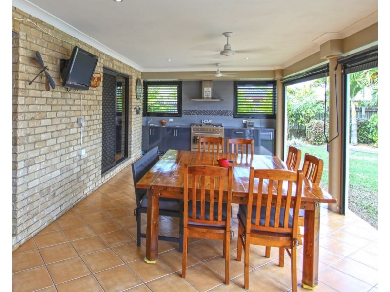 10 Gingham Street, Glenella QLD 4740