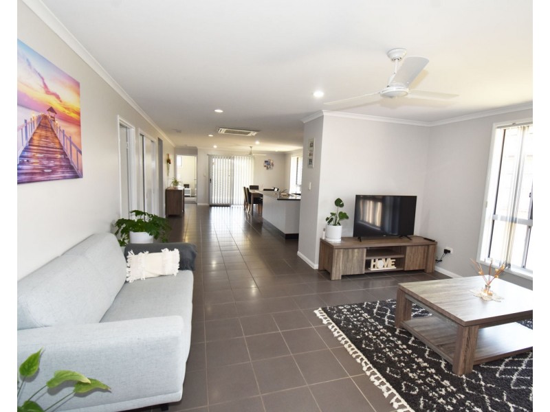 12 Rafter Court, Rural View QLD 4740