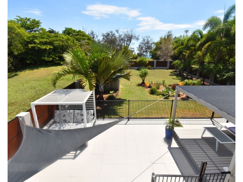 11 Pitt Street, Blacks Beach QLD 4740