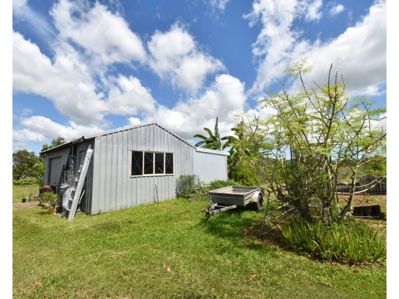 113 Brooks Road, Sarina QLD 4737