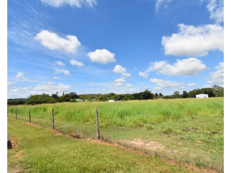 113 Brooks Road, Sarina QLD 4737