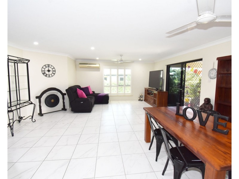 27 Manning Street, Rural View QLD 4740