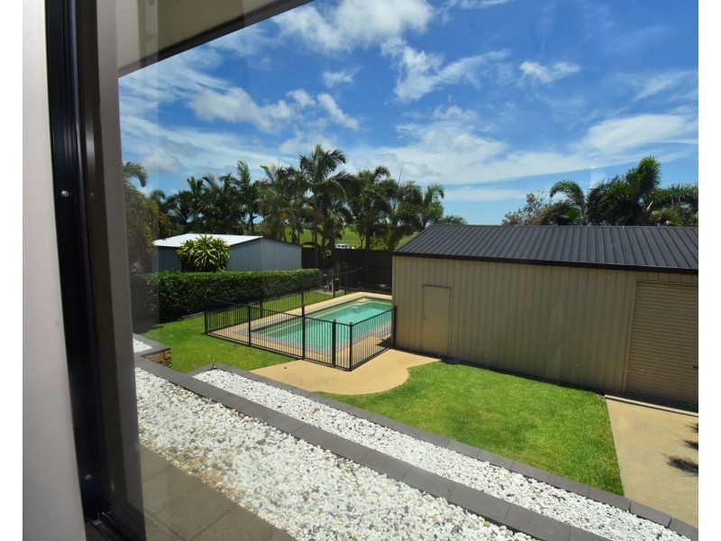 27 Manning Street, Rural View QLD 4740