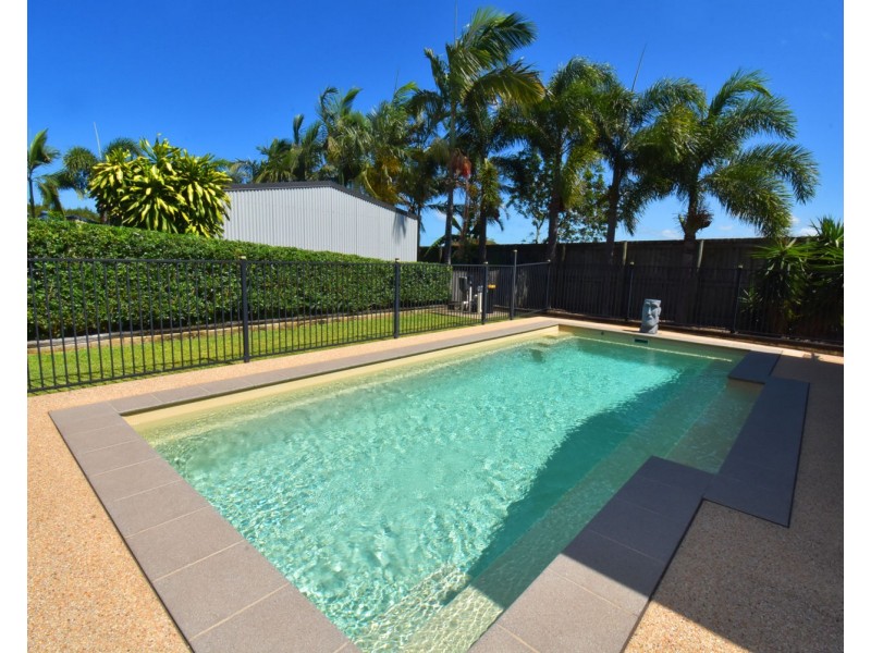 27 Manning Street, Rural View QLD 4740