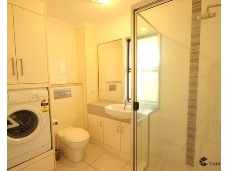 10/2 Beach Road, Dolphin Heads QLD 4740