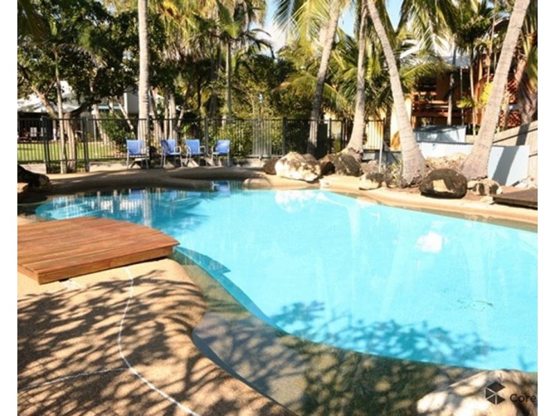 10/2 Beach Road, Dolphin Heads QLD 4740