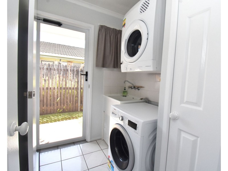 7 Grosvenor Place, West Mackay QLD 4740