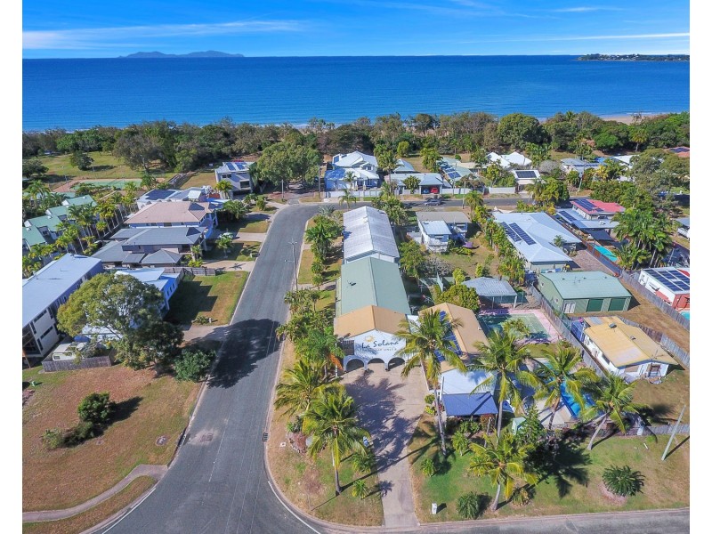 15 Pacific Drive, Blacks Beach QLD 4740