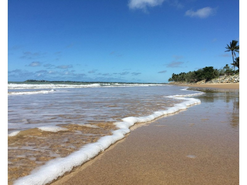 15 Pacific Drive, Blacks Beach QLD 4740