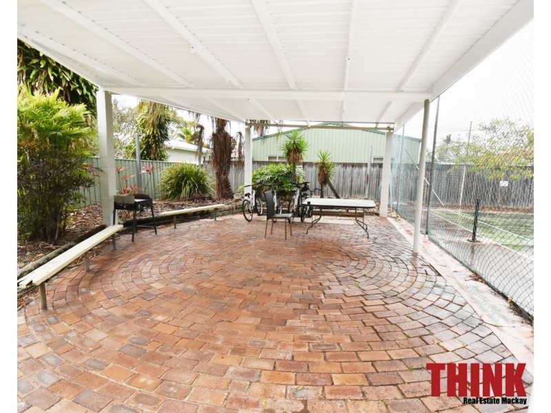 15 Pacific Drive, Blacks Beach QLD 4740