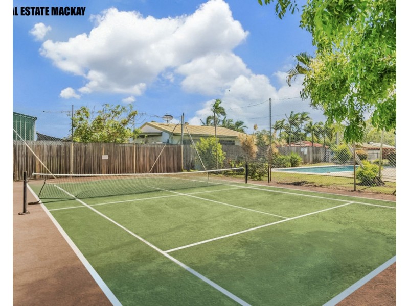 15 Pacific Drive, Blacks Beach QLD 4740
