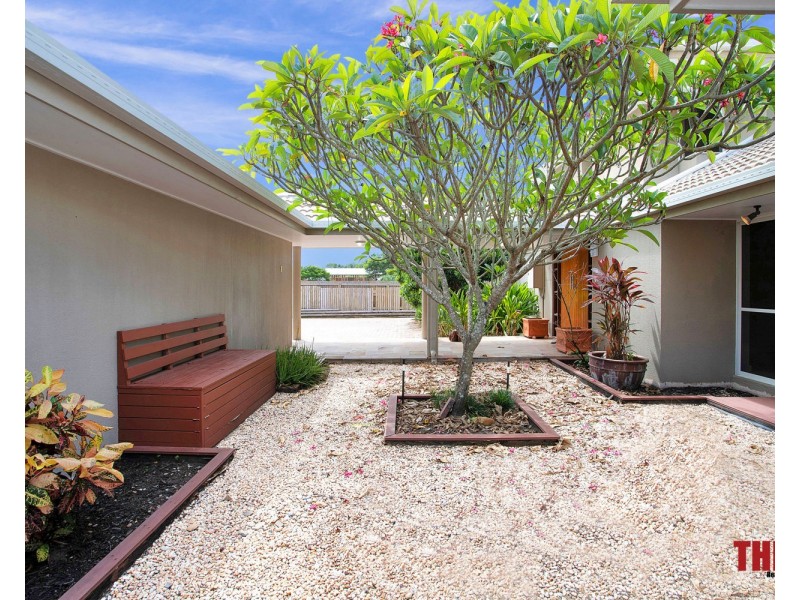 6 Island Close, Shoal Point QLD 4750