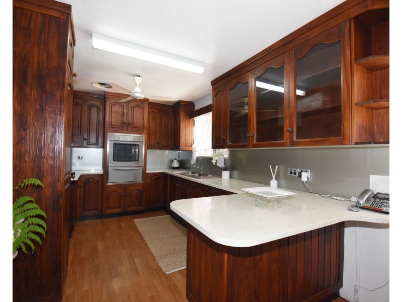 11 Hassen Court, Mount Pleasant QLD 4740